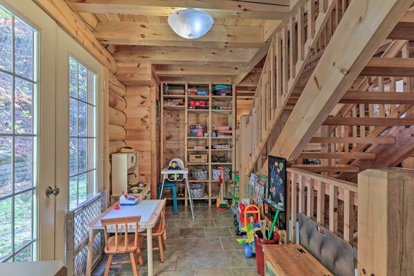 House (Multiple Bedrooms) | Interior