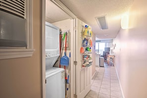 Interior - Oceanfront Garden City Beach Condo For Families! (Murrells Inlet)