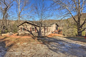 House (3 Bedrooms) | Interior - Holiday Island Home: Hot Tub & Wood Stove! (Eureka Springs)