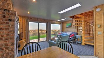 Cottage (2 Bedrooms) | Interior