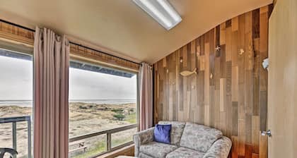 Sanderling Sea Cottages, Unit 3 w/ Private Balcony