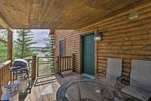 Interior - 22574838-000 Pet-friendly Cabin Near Dtwn Fairplay (Fairplay)