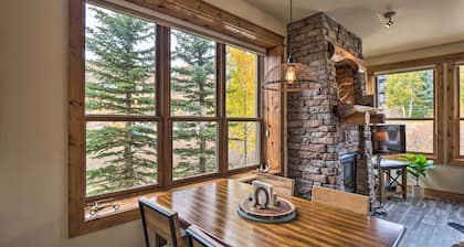Cozy Crested Butte Condo 50 Yards From Ski Lift!