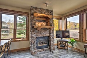 Apartment (2 Bedrooms) | Interior - Cozy Crested Butte Condo 50 Yards From Ski Lift! (Crested Butte)