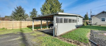 애완동물 친화적인 호퀴암 코티지 w/ 강 접근!