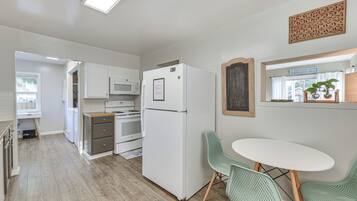 Cottage (2 Bedrooms) | Interior