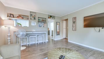 Cottage (2 Bedrooms) | Interior