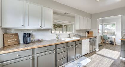 Pet-friendly Hoquiam Cottage w/ River Access!