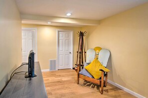 House (2 Bedrooms) | Interior - Cozy White Mtn Hideaway ~ 4 Mi to Hiking & Skiing! (Intervale)