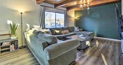 Comfortable Home ~ 2 Mi to Reno Riverwalk