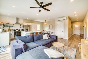 House (3 Bedrooms) | Interior - Charming Florence Home w/ Fire Pit & River Views! (Florence)