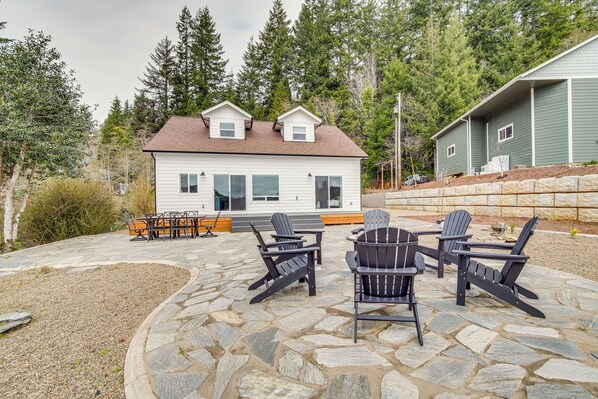 House (3 Bedrooms) | Interior - Charming Florence Home w/ Fire Pit & River Views! (Florence)