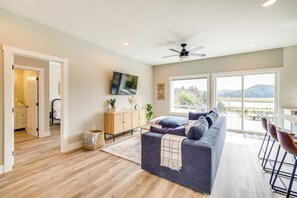 House (3 Bedrooms) | Interior - Charming Florence Home w/ Fire Pit & River Views! (Florence)