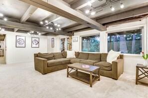 House (4 Bedrooms) | Interior - Classic Woodinville Wine Country Escape! (Woodinville)