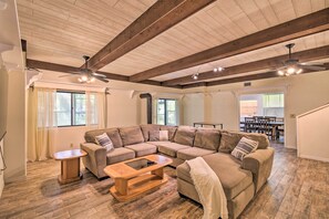 House (6 Bedrooms) | Interior - Jacksonville Home on 1 Acre ~ 6 Mi to Beach! (Jacksonville)