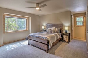 House (3 Bedrooms) | Interior - 23str-00068 Fairplay Cabin w/ Deck: 7 Mi to Dwtn (Fairplay)