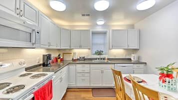 Apartemen (2 Bedrooms) | Interior