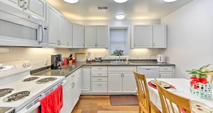 Charming Historic Condo - Walk to Downtown & UW