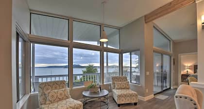 Bayfront Home - Take Ferry to the San Juan Islands