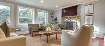 Hudson River Views: Briarcliff Manor Home w/ Deck