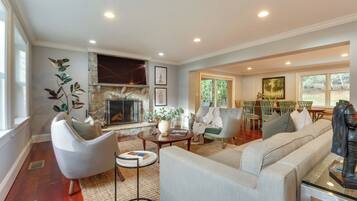 House (4 Bedrooms) | Interior