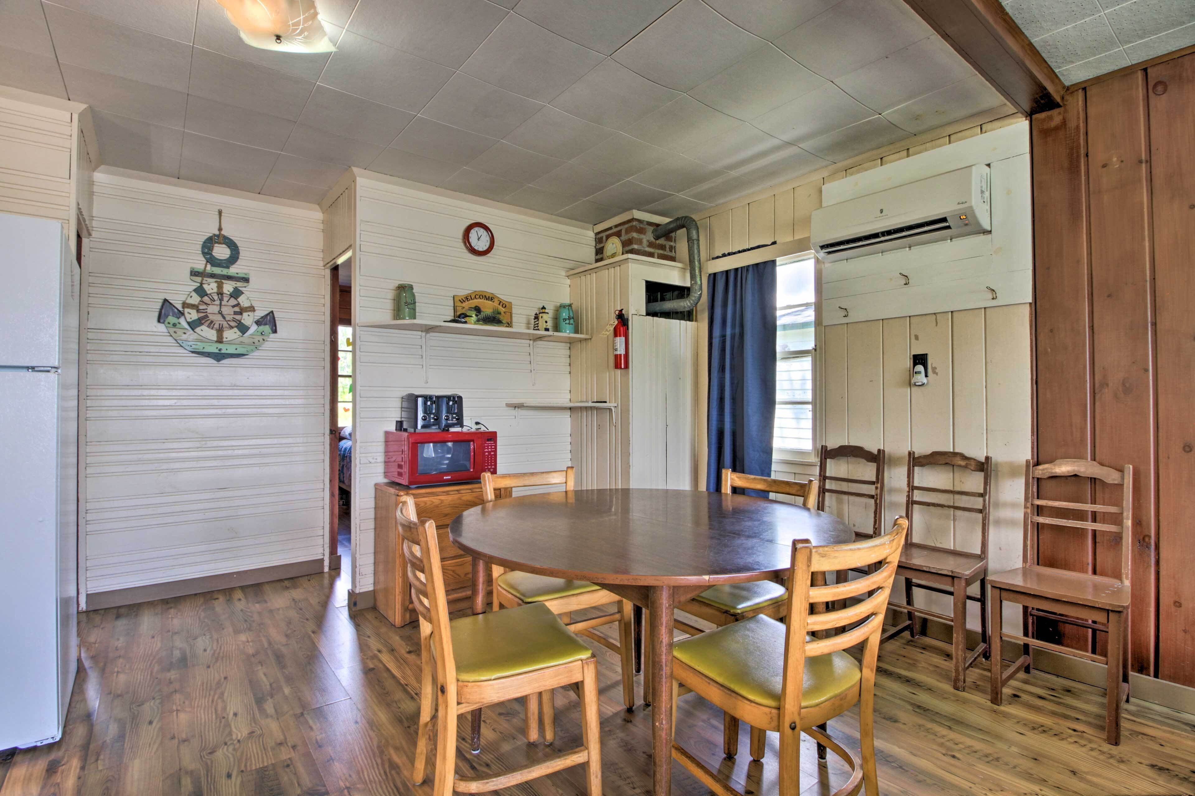 House (2 Bedrooms) | Interior