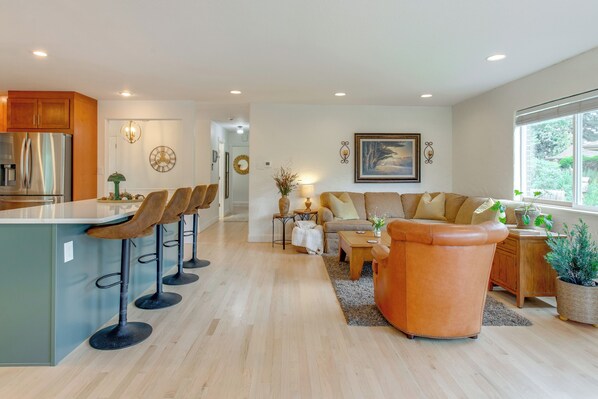 House (2 Bedrooms) | Interior - Modern Creekside Home: 9 Mi to Downtown Denver (Lakewood)