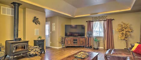 House (3 Bedrooms) | Interior