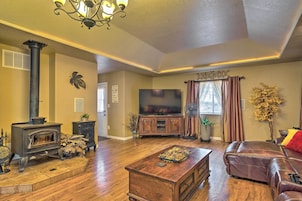 House (3 Bedrooms) | Interior