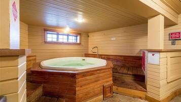 Apartment (0 Bedroom) | Interior