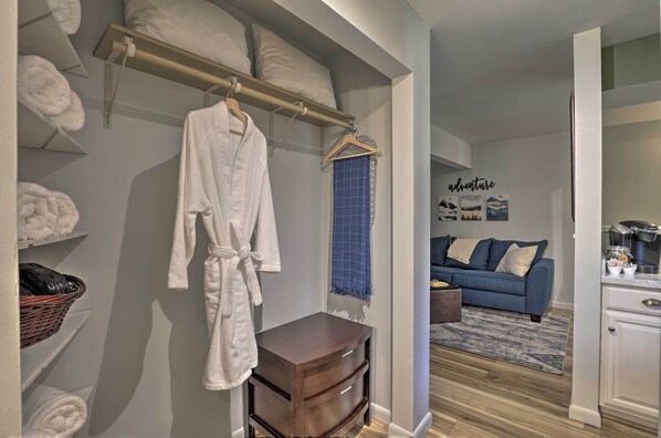 Apartment (0 Bedroom) | Interior