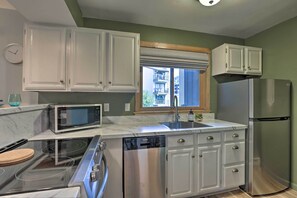 Apartment (0 Bedroom) | Interior - Steamboat Springs Studio < 1 Mi to Ski Resort (Steamboat Springs)