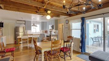 Cottage (4 Bedrooms) | Interior