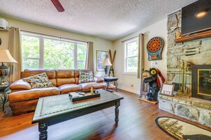 Casa (2 Bedrooms) | Interior