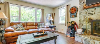 Whittier Vacation Rental Cabin w/ Private Hot Tub