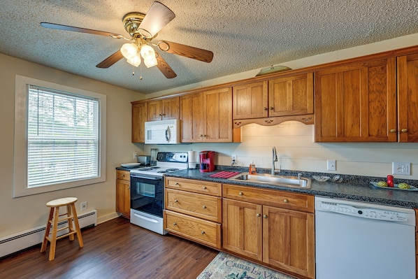 House (2 Bedrooms) | Interior