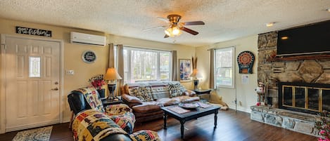 House (2 Bedrooms) | Front of property