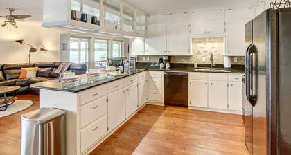 Mineola Lake House w/ Dock & Fire Pit!