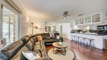 Cottage (4 Bedrooms) | Interior