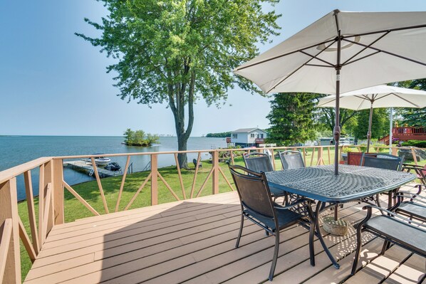 Cottage (2 Bedrooms) | Interior - Bayfront Red Creek Vacation Rental w/ Boat Dock! (Red Creek)
