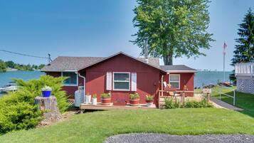 Cottage (2 Bedrooms) | Interior