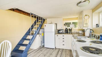 Cottage (2 Bedrooms) | Interior
