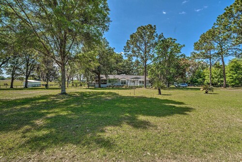 Family-friendly Home w/ Deck by Rainbow Springs!