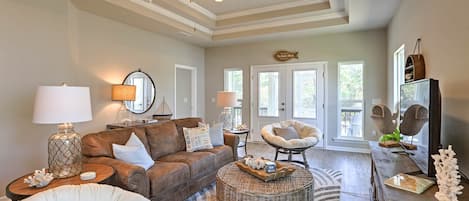 House (3 Bedrooms) | Front of property