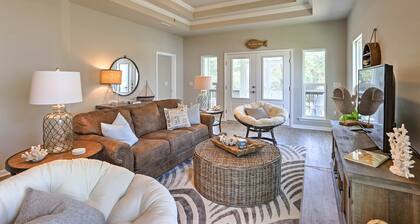 Port St Joe Beach House w/ Pool Access!
