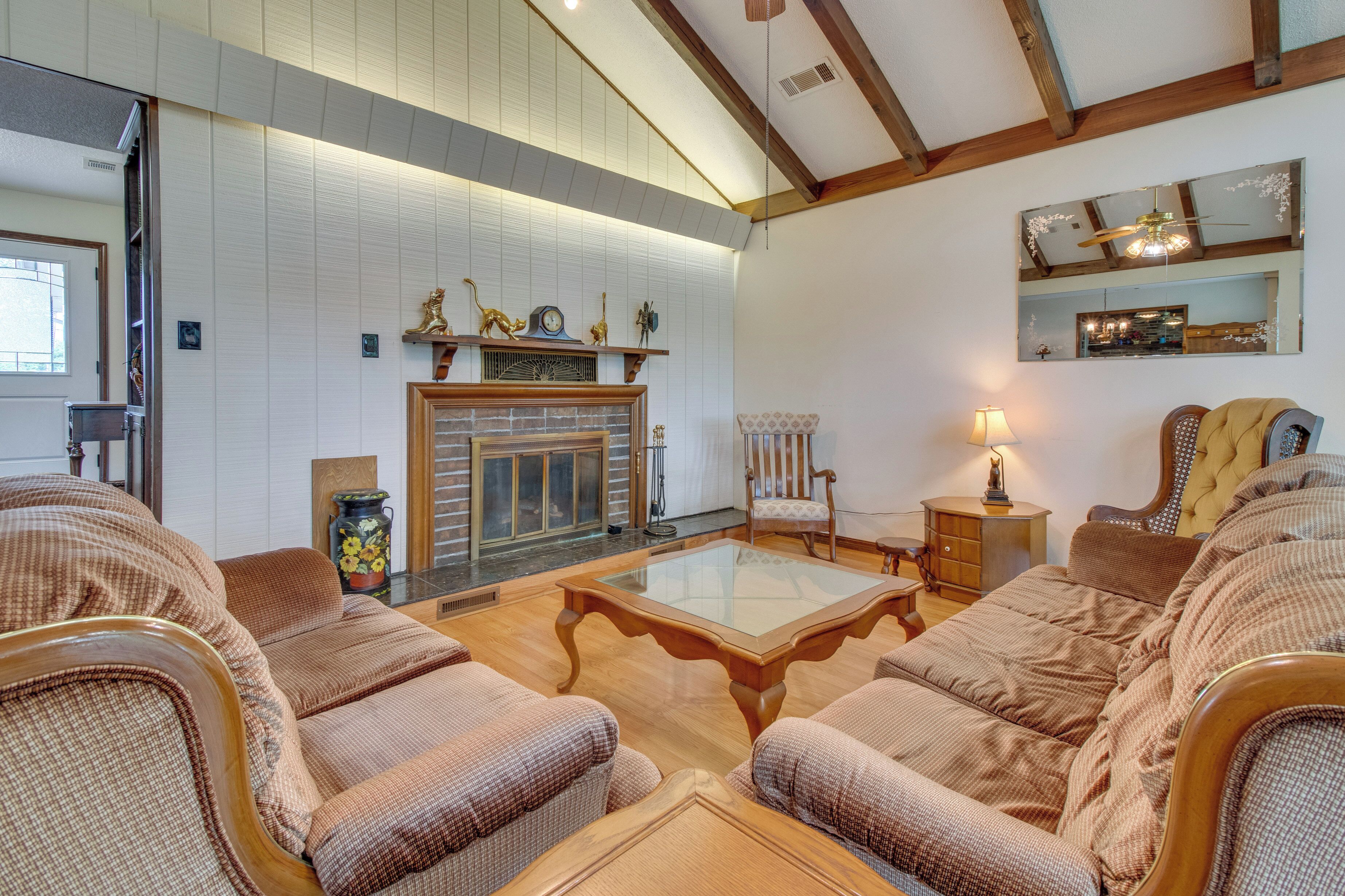 House (4 Bedrooms) | Interior