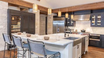 Apartment (4 Bedrooms) | Interior