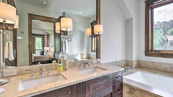 Apartment (4 Bedrooms) | Interior