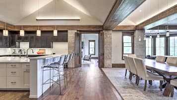 Apartment (4 Bedrooms) | Interior