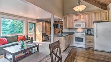 Rumah (1 Bedroom) | Interior